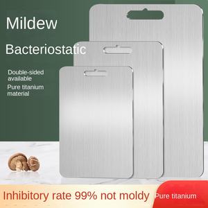Schneidebrett aus Reinem Titan, Beidseitig Verwendbar, Antibakteriell und Schimmelresistent, Verdicktes Premium-Fruchtschneidebrett aus Reinem Titan - Product Image 6