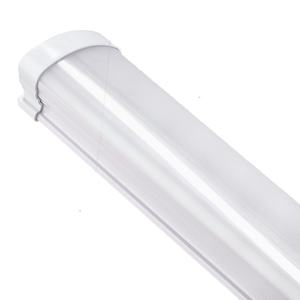Regleta LED de 50W IP65, temperatura de color 6000K, ideal para iluminación exterior y espacios industriales. - Product Image 1