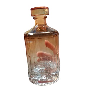 Bouteille de whisky vide 375ml 500ml personnalisée 750ml en verre Vodka <span class=keywords><strong>Gin</strong></span> Rhum Tequila Spirit en verre 700ml avec bouchon en liège - Product Image 2