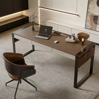 Nouveau modèle de bureau d'étude élégant avec structure en acier et chaise assortie pour salle d'étude ou bureau à domicile