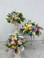 Chemin de table et décoration d'arche de mariage en fleurs artificielles de luxe personnalisées - Durable et de haute qualité