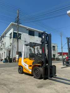 Montacargas Diésel Japonés TCM Usado de 3 Toneladas (Modelos 7FD25/FD30T4/FD30T5) en Shanghái - Product Image 4
