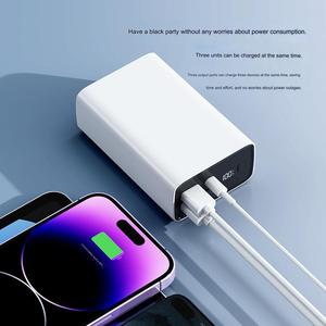 Banque de puissance de charge super rapide PD20W <span class=keywords><strong>45W</strong></span> haute capacité <span class=keywords><strong>30000mAh</strong></span> avec affichage LED à double interface USB Type-C pour une utilisation en extérieur - Product Image 3