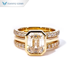 แหวนเพชรแล็บทรงมรกตสำหรับผู้หญิง Tianyu Gems ชุดสามวง ทองคำ 14K ทรงกรอบแบบคลาสสิก - Product Image 1