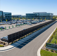Structure de clôture solaire à montage au sol pour panneaux photovoltaïques bifaciaux verticaux – Système d'énergie solaire pour fermes/parcs de stationnement