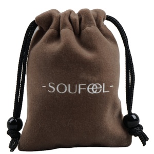 Pochette en velours personnalisée de haute qualité pour cosmétiques, sac en velours à cordon pour bijoux - Product Image 1