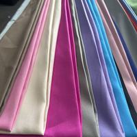 Fabrik-Großhandel Günstiger Gefärbter Bettwäschestoff 100% Polyester Mikrofaser-Stoff Einfarbiger Gebürsteter Lagerbestand-Stoff für Bettwäsche