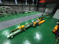 Machine automatique de rétrécissement de tubes pour le traitement des tubes en cuivre d'échangeurs de chaleur