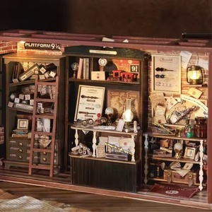 Yuyang <span class=keywords><strong>CuteBee</strong></span> limite de noël 3D Puzzle en bois maison de poupée de noël bricolage Miniature livre Nook pour cadeau de noël arbre maison - Product Image 4