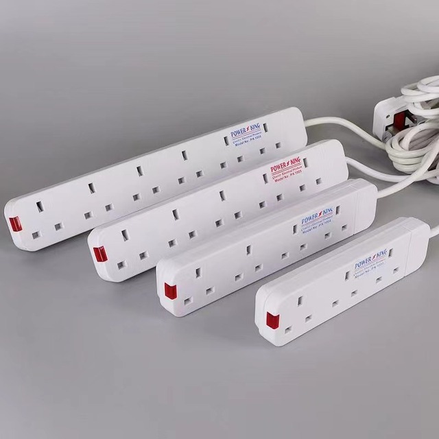 High Quality 3-Outlet Commercial & Home Plug Socket 10A Rated Current Electrical Extension Socket Wire