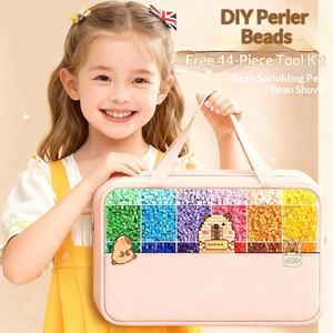Kit Complet d'Outils et Matériaux pour la Fabrication de Perles en Plastique, Pack Supplémentaire DIY, Boîte de Rangement pour Stylos à Perles, Personnalisable pour les Enfants de 4 à 6 Ans - Product Image 1
