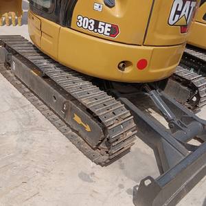 Excavatrice d'occasion CAT 303.5E mini machine en bon état en vente - Product Image 6