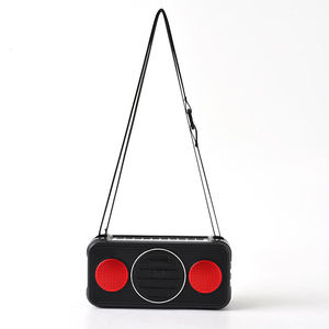 ลำโพงบลูทูธพกพาแบบพับได้ พร้อมวิทยุ FM เสียงสเตอริโอแบบสามลำโพง รองรับการเล่นไฟล์ผ่าน USB และ TF พร้อมสายคล้องคอ ไฟ LED สำหรับใช้งานกลางแจ้ง - Product Image 1