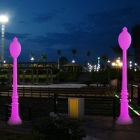 Solarbetriebene Hochleistungs-Außenleuchte Wasserdichte Verkehrs-Weißlicht-Pollerleuchte All-in-One Solar-LED-Straßenleuchte IP65 Außen-Garten-Bodenlampe