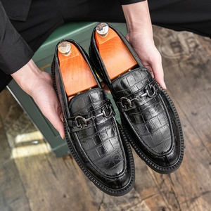Chaussures habillées de luxe italiennes pour hommes, mocassins plats à bout rond, en cuir véritable, semelle intérieure respirante en PU, décontractées et de soirée, collection Printemps 2025 - Product Image 4