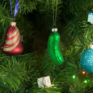 工場卸売クリスマス工芸品クリスマスツリー吊り下げペンダントカスタムクリスマス人形野菜ガラスキュウリペンダント