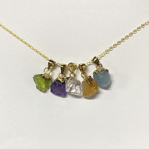 Оптовая продажа 18 карат позолоченный 925 стерлингового серебра Перидот грубый Кристалл Настоящий камень Шарм маленький камень кулон - Product Image 4