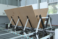 Machine de production du bois, panneau en ligne + porte, moulin à vent
