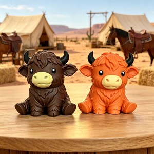 Juguete Antiestrés de Vaca Highland, Peluche Suave para Apretar - Product Image 2