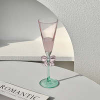 Verre à vin rouge rose premium avec motif nœud papillon, verre à champagne à pied haut, verre à vin doux