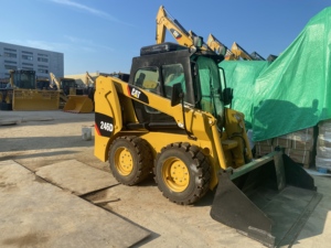 รถตักล้อยาง CAT 246D มือสอง สภาพเดิมจากโรงงาน รถตักขนาดเล็กอเนกประสงค์ สำหรับงานเกษตรและงานก่อสร้าง - Product Image 1