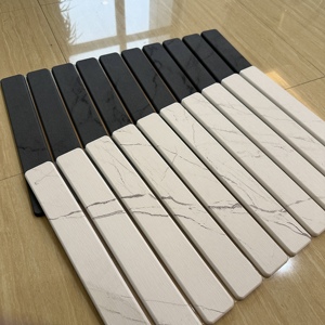 Alfombrilla de Baño Plegable Moderna de Diatomita con Patrón Sólido, Base Antideslizante, Secado Rápido y Absorción Instantánea de Agua - Product Image 4