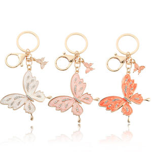 พวงกุญแจ<span class=keywords><strong>ผีเสื้อ</strong></span>พวงกุญแจจี้ไข่มุกเคลือบ<span class=keywords><strong>ปีก</strong></span> - Product Image 1
