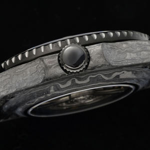 Montre tactique en fibre de carbone de qualité 3A pour homme, style modifié, fenêtre de date, grain unique, étanche 50m - Product Image 4