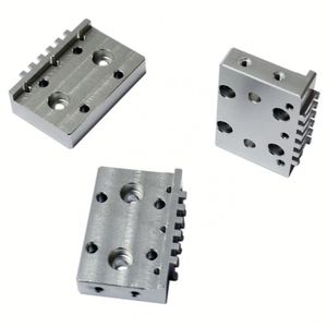 Piezas de Automatización OEM para Robot: Bloque de Placa de Mordaza de Aleación de Aluminio de Precisión, Mecanizado CNC Personalizado, Perforación por Electroerosión por Hilo - Product Image 3