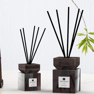Ensemble diffuseur de <span class=keywords><strong>parfum</strong></span> <span class=keywords><strong>d</strong></span>'<span class=keywords><strong>ambiance</strong></span> haut de gamme avec bouteille en verre et couvercle en bois, personnalisable, pour huiles essentielles et parfums. - Product Image 6