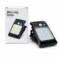 Lampes solaires à capteur extérieur, mini lampe LED solaire étanche à fixation par pince pour jardin, clôture, patio, tente, garde-corps, utilisation d'urgence
