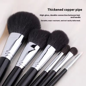 Ensemble <span class=keywords><strong>de</strong></span> 18 pinceaux <span class=keywords><strong>de</strong></span> maquillage professionnels <span class=keywords><strong>de</strong></span> haute qualité en poils synthétiques noirs <span class=keywords><strong>de</strong></span> luxe pour le visage, les yeux, les ombres à paupières, manche en bois, végan - Product Image 4