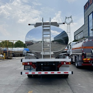 Citerne à carburant en aluminium 4x2 d'une capacité de 10 000 litres pour le transport de pétrole brut, d'hydrocarbures corrosifs et de produits chimiques, camion-citerne à essence - Product Image 5