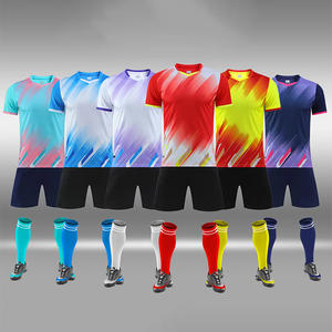 Équipement d'entraînement de football professionnel personnalisé Technologie de séchage rapide Hommes Uniformes de club respirants Vente en gros de maillots de football - Product Image 1