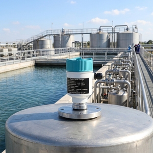 Capteur de niveau radar pour eau, en acier inoxydable, haute fréquence, guidé, anti-corrosion, anti-poussière, 80 GHz, précision 1 mm - Product Image 2