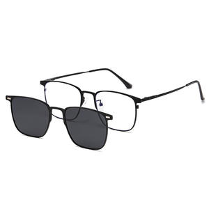 Gafas de Sol Cuadradas para Hombre BQ-8008, Lentes de PC Negras con Protección UV400 Antideslumbrante, Gafas de Conducir Clase 2 - Product Image 4