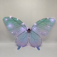 Dron LED elegante de lujo con forma de mariposa, juguete volador recargable al por mayor para bodas, espectáculos, conciertos, efectos escénicos, portador de anillos