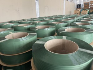 Sangle de cerclage PET haute résistance, bande en polyester robuste pour la sécurisation des palettes, la logistique d'entrepôt et les marchandises lourdes - Product Image 6