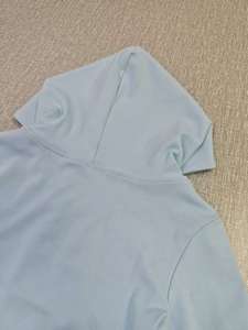 Conjunto de Sudadera Corta con Cremallera y Pantalones Cortos Transpirables de Color Liso para <span class=keywords><strong>Mujer</strong></span>, Venta al por Mayor, 2 Piezas, Ropa de Verano para Descansar con Diadema - Product Image 4