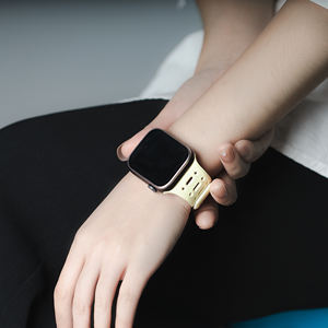 2024 Source usine Sport Premium durabilité Silicone bracelet de montre magnétique pour <span class=keywords><strong>Apple</strong></span> <span class=keywords><strong>Watch</strong></span> 45mm 49mm 44mm 42mm 46mm 41mm - Product Image 2