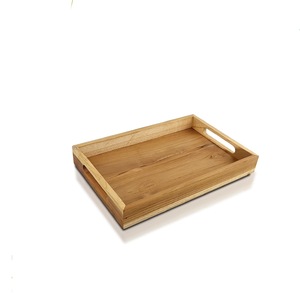 Bandeja Premium Tamaño M hecha de madera de teca 100% pura, perfecta para servir o exhibir sus artículos favoritos con estilo. - Product Image 4