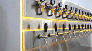 Personalizado comercial <span class=keywords><strong>de</strong></span> acero inoxidable vino cerveza grifo Marco <span class=keywords><strong>de</strong></span> pared <span class=keywords><strong>bebidas</strong></span> al por mayor distribuidor - Product Image 5