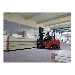 แผ่นฉนวนกันความร้อนราคาถูกจากจีน แผ่นแซนวิช<span class=keywords><strong>หลังคา</strong></span> แผ่นแซนวิช PU <span class=keywords><strong>ราคา</strong></span>สำหรับห้องเก็บของที่อุณหภูมิ -18 องศา - Product Image 3