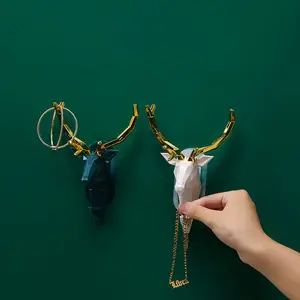 Unique Decorative Plastic Wild Animal Head Wall Hook Classic