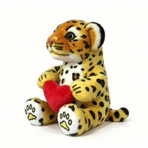 Peluche de Leopardo Personalizado, Adorable Peluche Sentado con Pelaje Amarillo, Manchas Negras, Corazón Rojo y Huellas Bordadas - Product Image 1