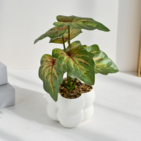 Ensemble de 6 plantes artificielles en tissu d'eucalyptus vert en pot, décoration créative d'intérieur, fausse verdure pour salon, bureaux, accessoire photo