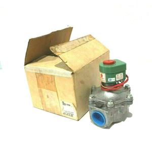 Vanne à gaz solénoïde Asco 8215B60 1-1/4 x 1-5/8 à entrée filetée normalement fermée - Product Image 1