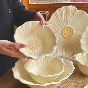 Hot Selling Ceramic Gentle Cream-Style Floral Tableware <b>Set</b> Matte Bowls Plates <b>Microwave</b> Safe for Home Afternoon Tea - Product Image 3
