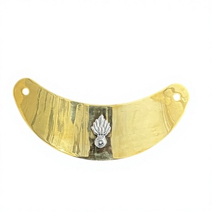 Badge d'officier français en laiton et argent avec décoration dorée sans nickel pour chapeaux - Product Image 1