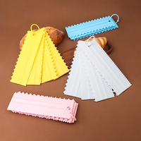Lot de 4 spatules à gâteau écologiques en plastique avec peigne et design carré décoratif pour le sucre et le plâtre